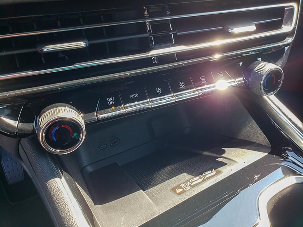 New 2026 Chevrolet Traverse LT w/ Driver Confidence Package image 15