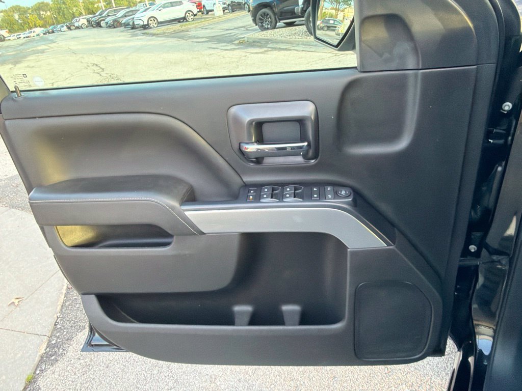 Used 2018 Chevrolet Silverado 1500 LT w/ All Star Edition AWD/4WD image 28