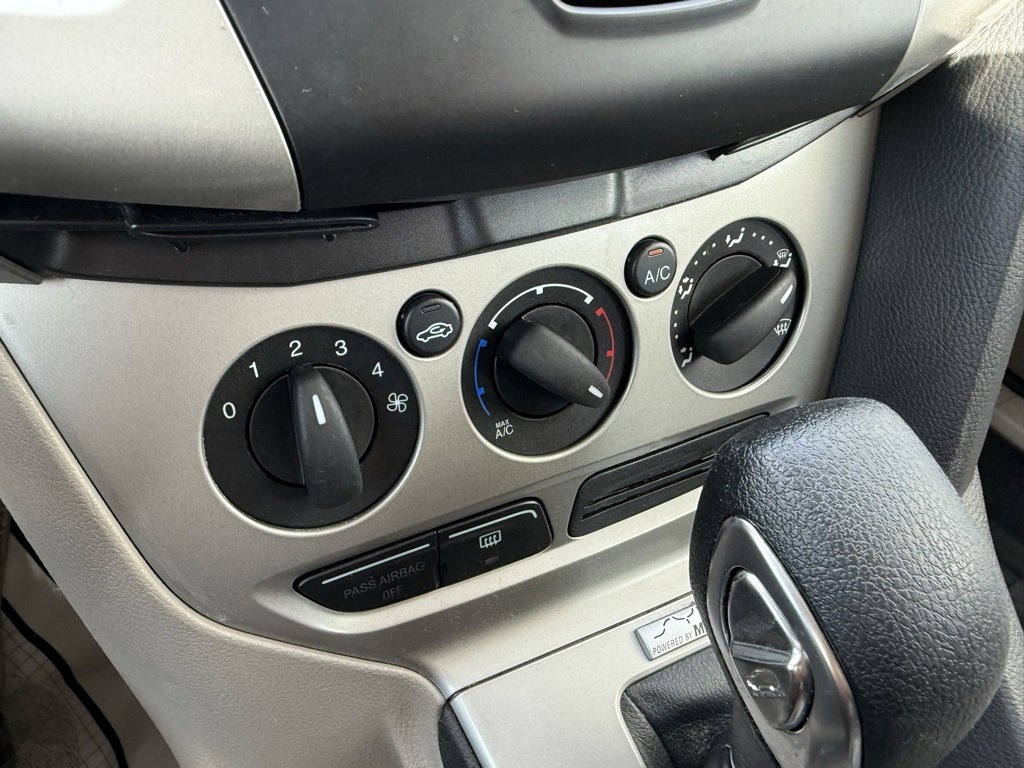 Used 2013 Ford Focus SE image 24