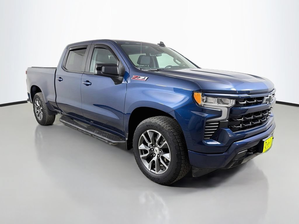 Used 2023 Chevrolet Silverado 1500 RST AWD/4WD image 4