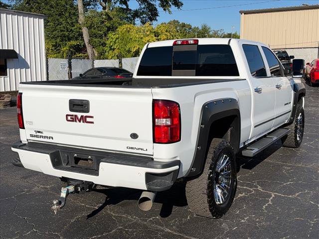 Used 2017 GMC Sierra 3500 Denali w/ Duramax Plus Package AWD/4WD image 12