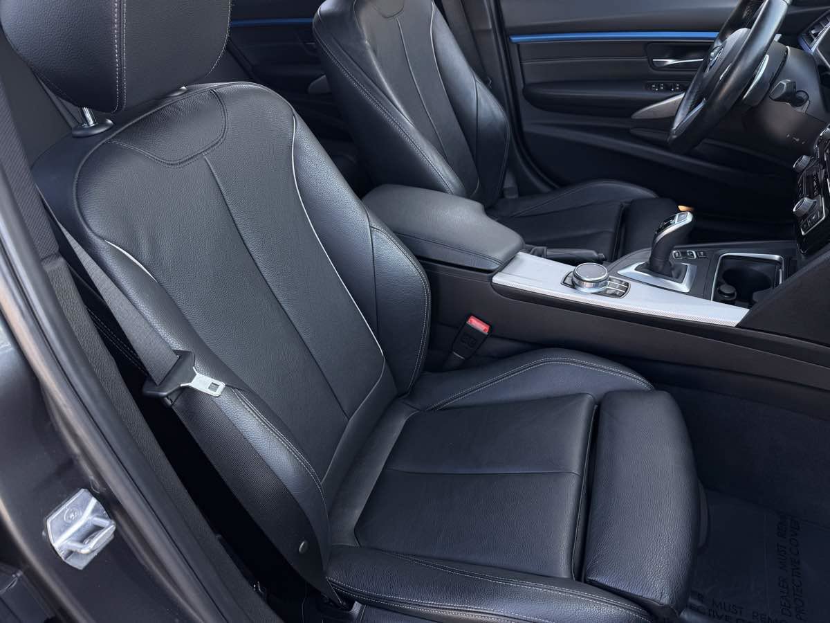 Used 2018 BMW 340i Sedan w/ Premium Package RWD image 24