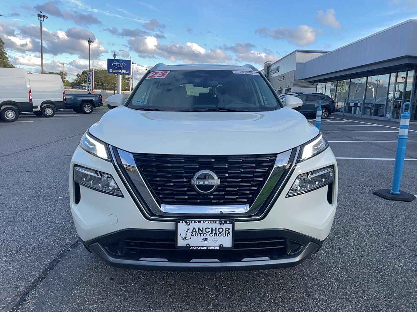 Used 2023 Nissan Rogue SL AWD/4WD image 2