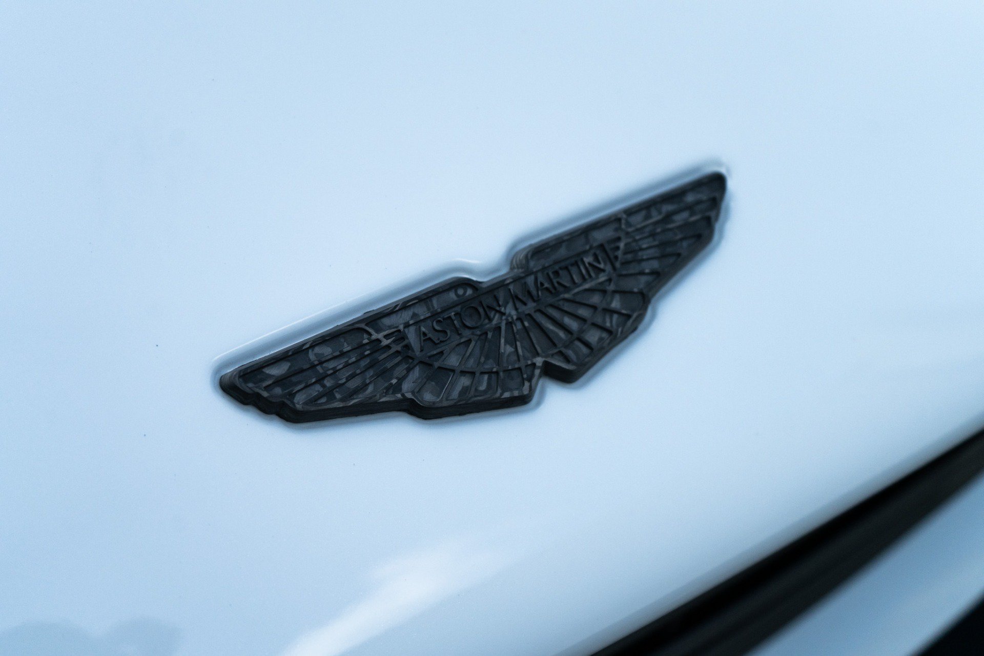 Used 2019 Aston Martin DB11 AMR RWD image 40
