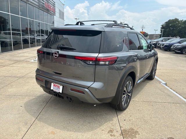New 2026 Nissan Pathfinder Platinum FWD image 7