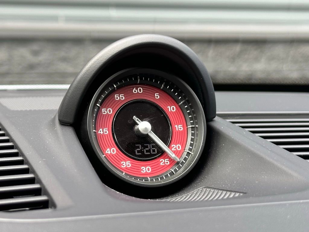 Used 2025 Porsche 911 Carrera GTS image 32