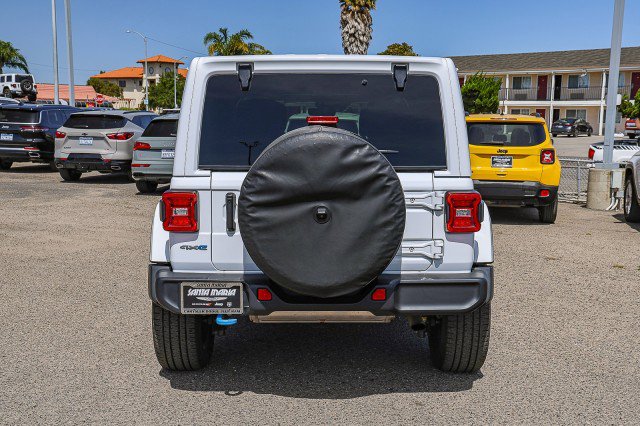 Used 2023 Jeep Wrangler Sahara AWD/4WD image 5