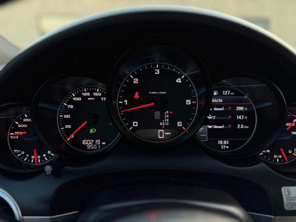 Used 2015 Porsche Cayenne Diesel image 16