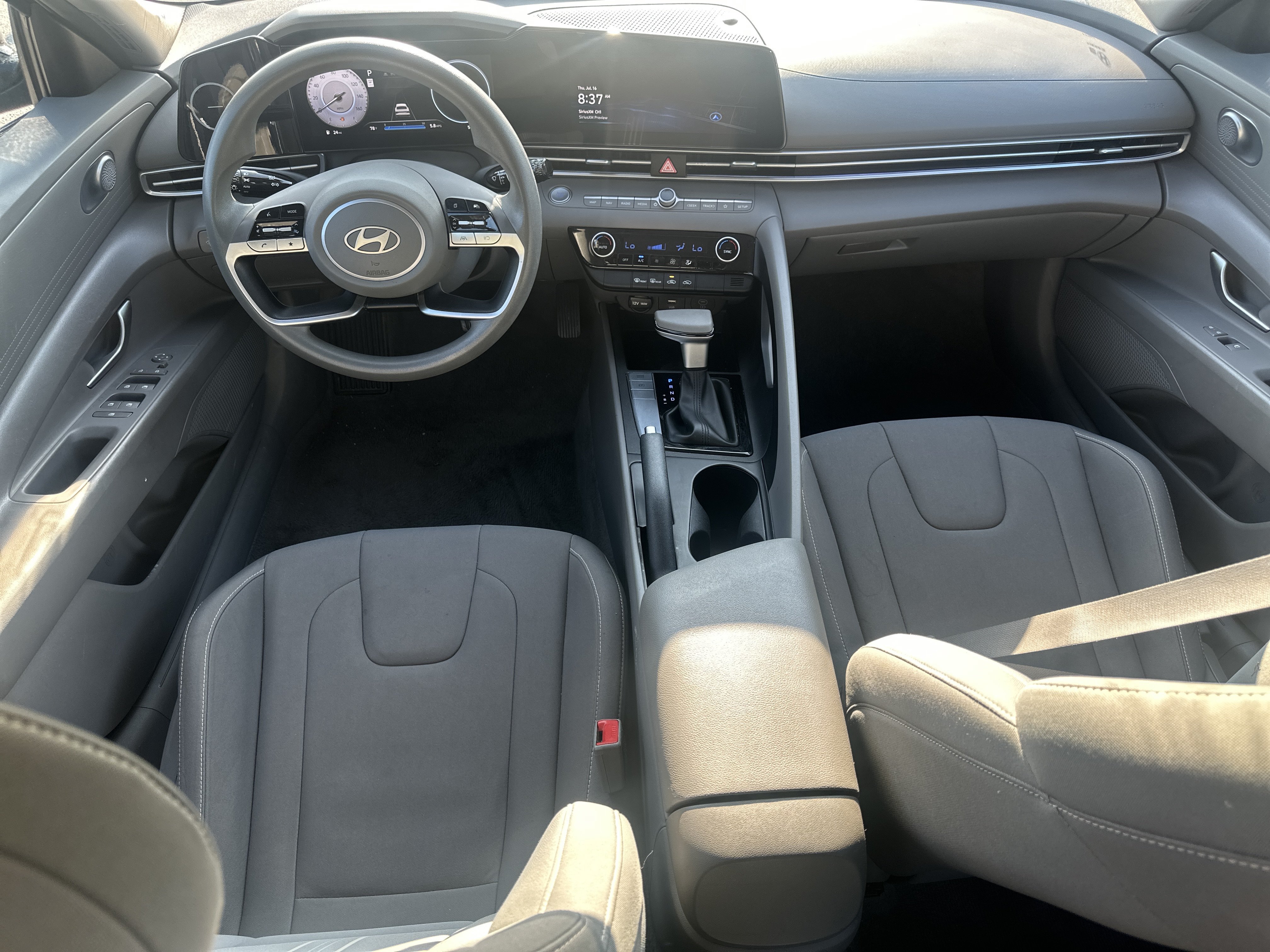 Used 2024 Hyundai Elantra SEL FWD image 22