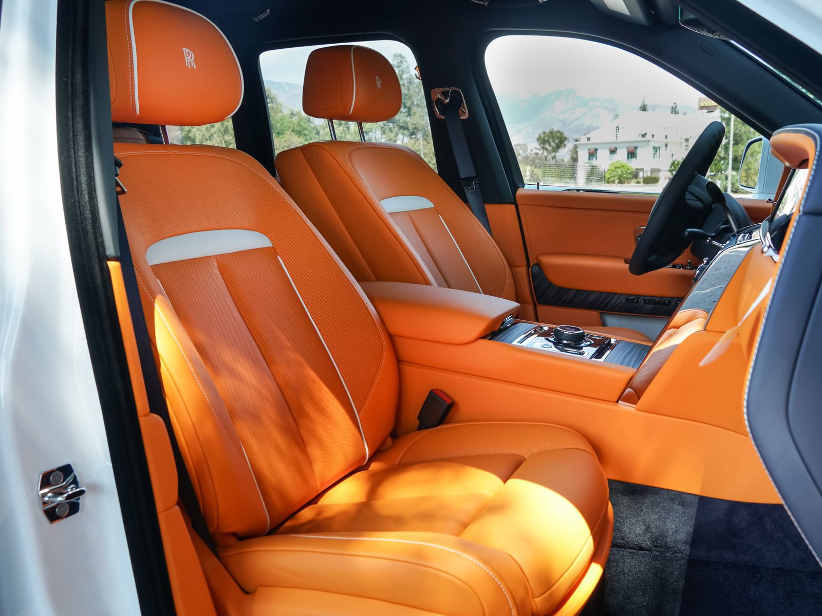 New 2026 Rolls-Royce Cullinan AWD/4WD image 29
