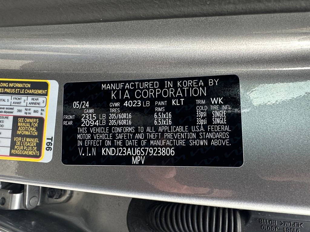 Used 2025 Kia Soul EX image 16