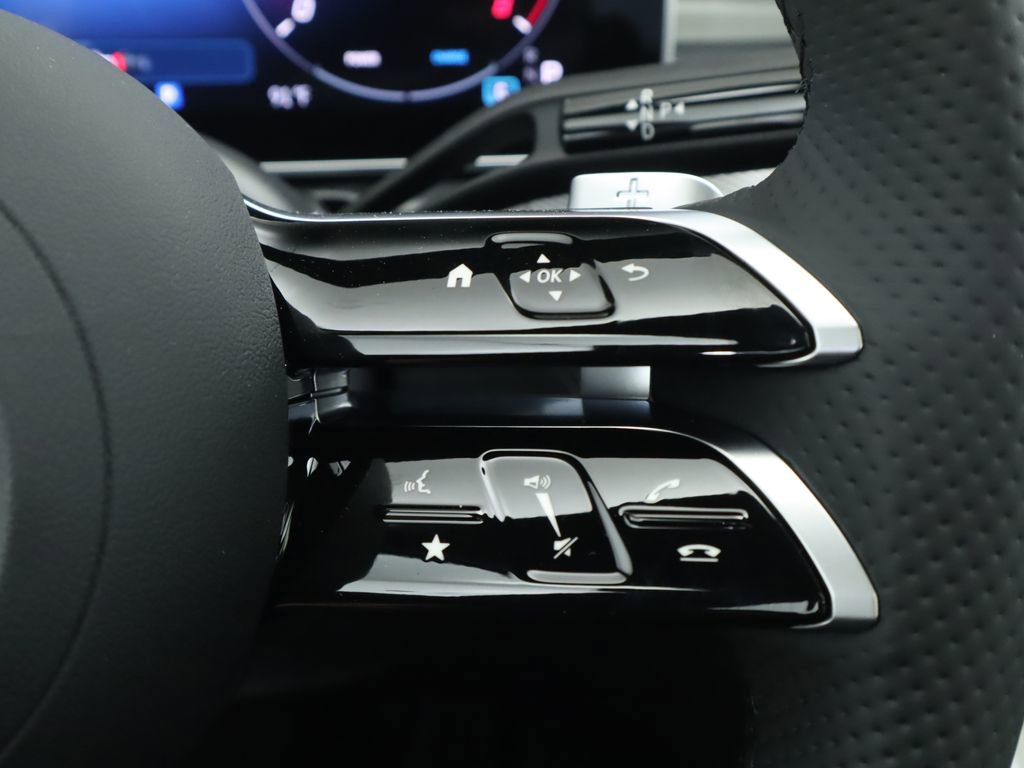 New 2025 Mercedes-Benz C 300 4MATIC Sedan image 12