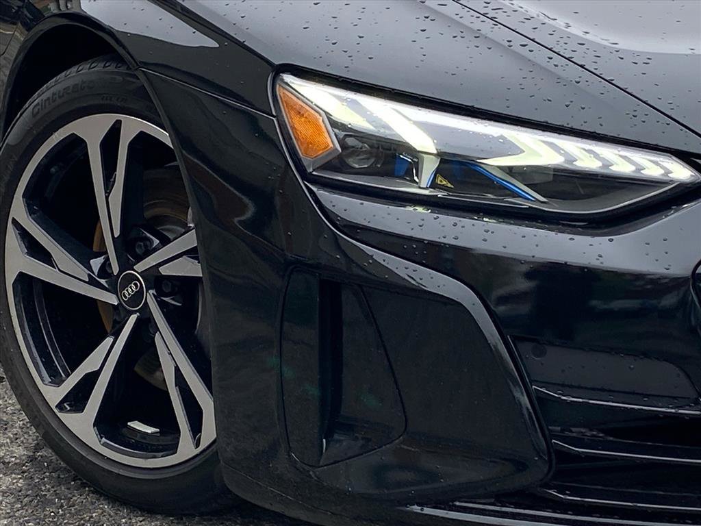 Used 2022 Audi e-tron GT Premium Plus w/ Performance Package image 6