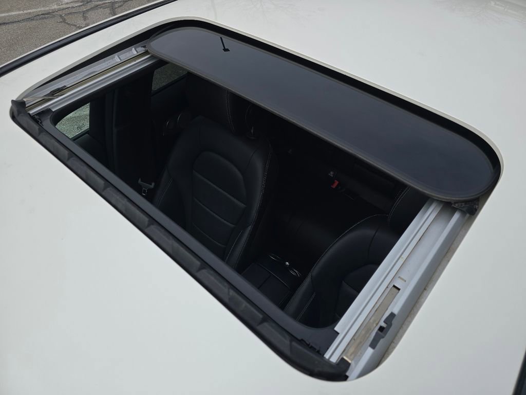 Used 2021 Mercedes-Benz GLC 300 GLC 300 Coupe image 3