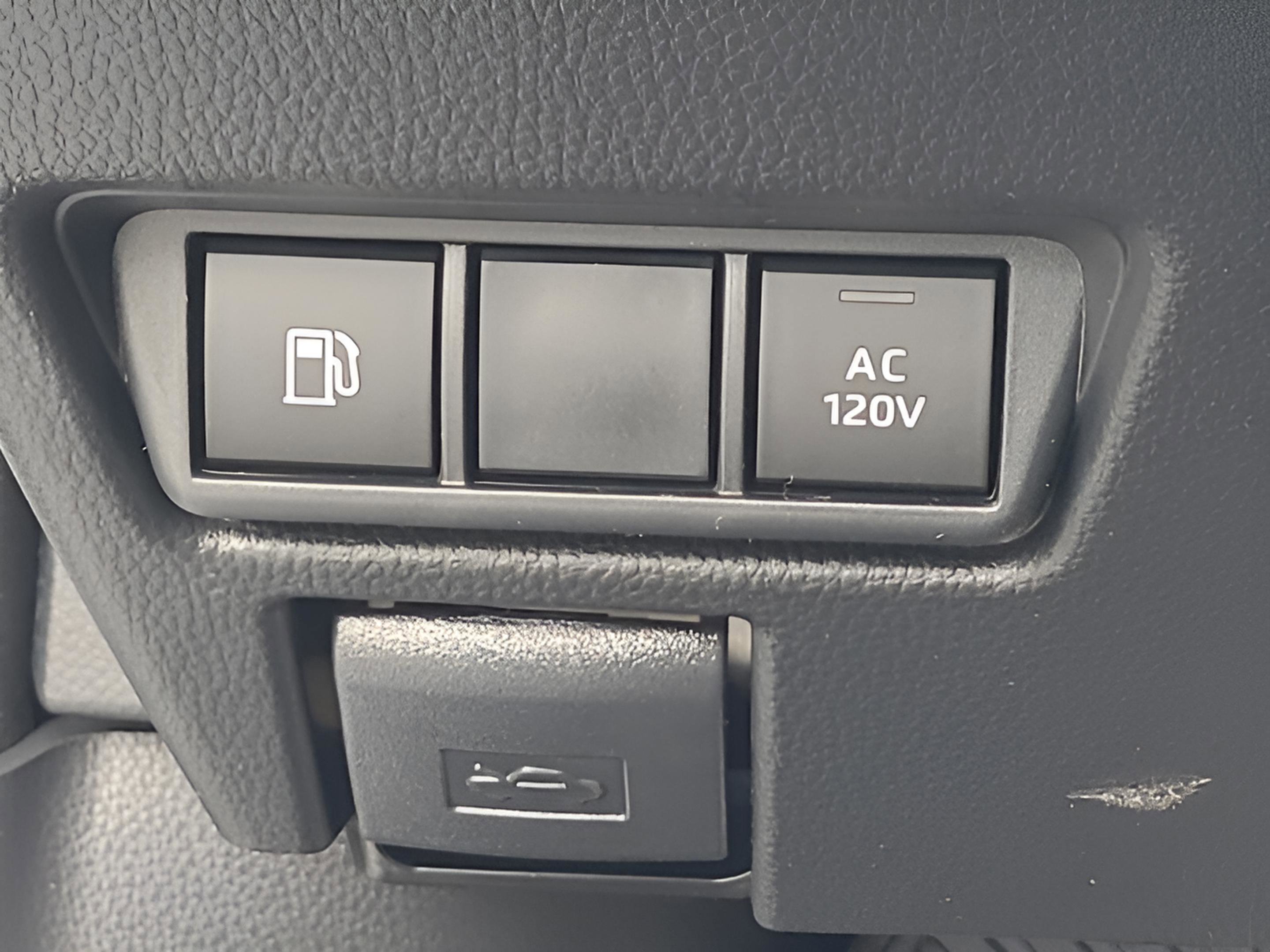 New 2026 Toyota Prius Plug-In Hybrid FWD image 27