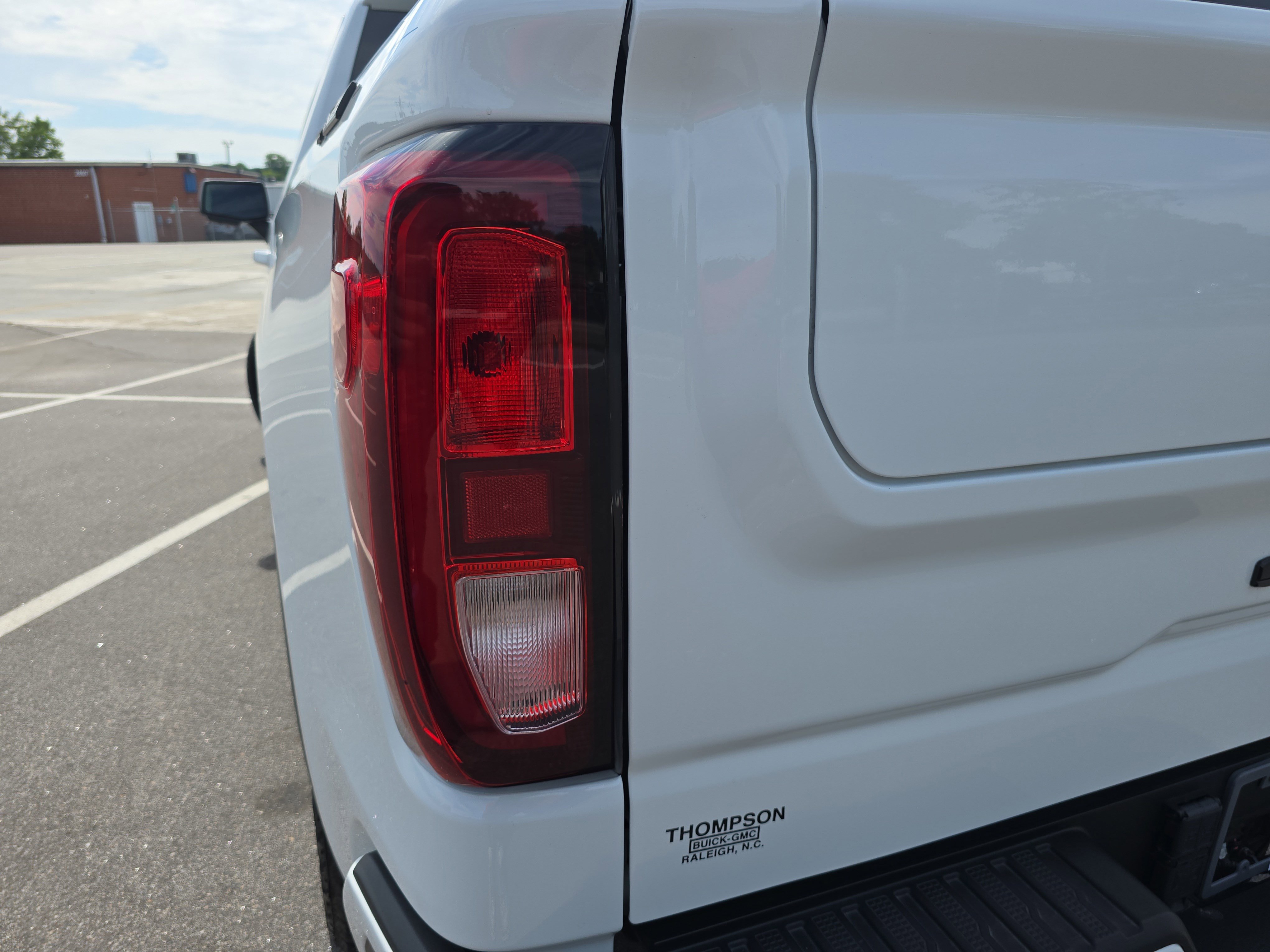 Used 2022 GMC Sierra 1500 Elevation w/ Elevation Premium Package AWD/4WD image 34