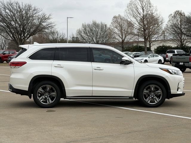 Certified 2018 Toyota Highlander Limited Platinum image 3
