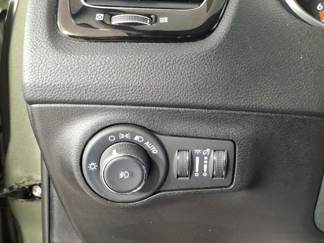 Used 2020 Jeep Compass Limited AWD/4WD image 27