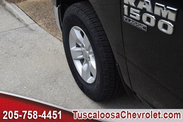 Used 2024 RAM 1500 Classic SLT AWD/4WD image 15