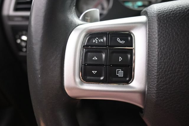 Used 2013 Dodge Challenger SXT RWD image 18