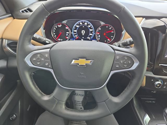 Used 2023 Chevrolet Traverse Premier image 17