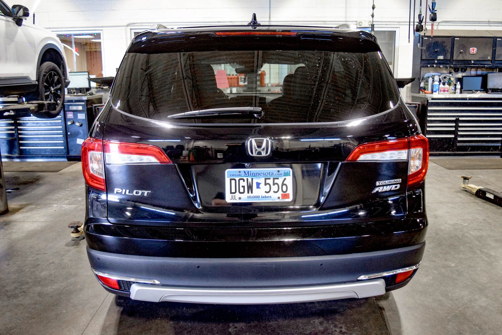 Used 2019 Honda Pilot Touring image 17