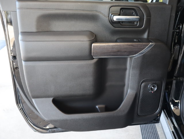 Used 2022 Chevrolet Silverado 2500 LTZ w/ LTZ Plus Package AWD/4WD image 45