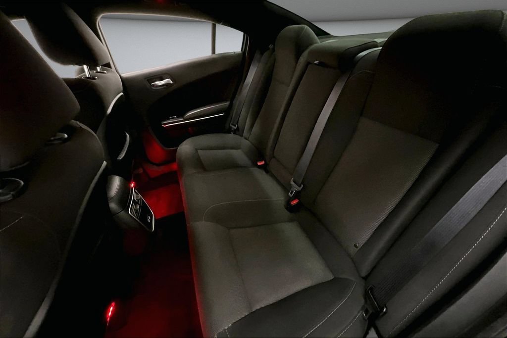 Used 2018 Dodge Charger R/T Scat Pack RWD image 22