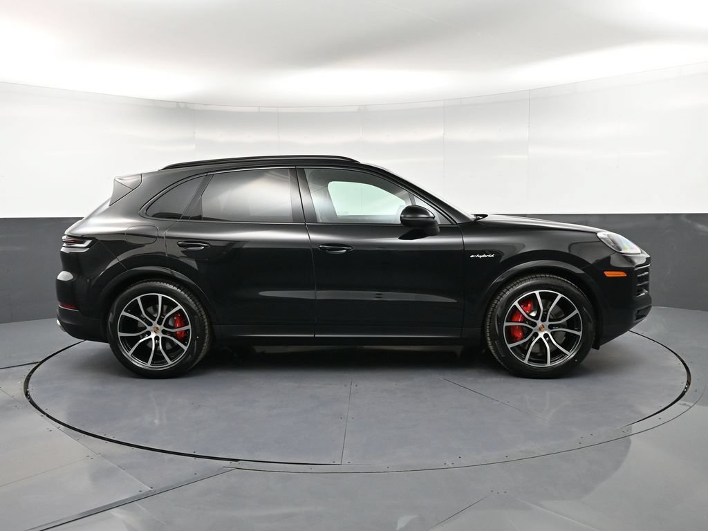 New 2026 Porsche Cayenne S AWD/4WD image 9