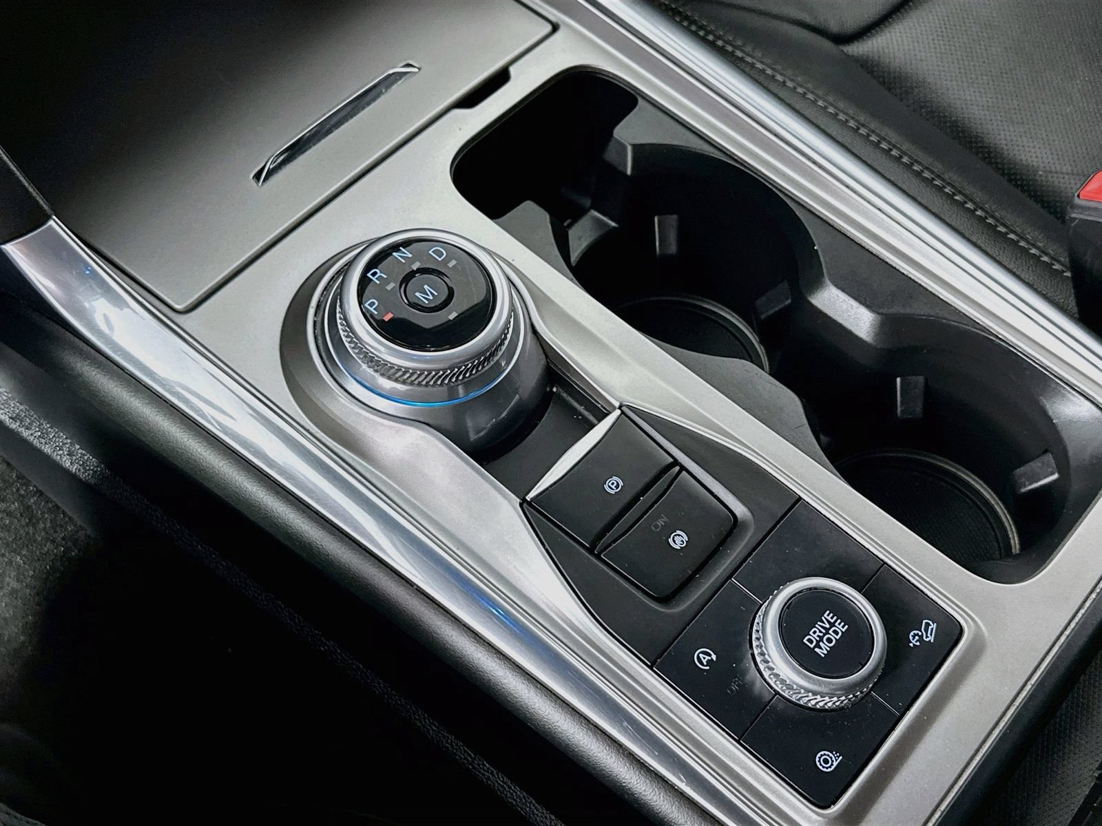 Used 2020 Ford Explorer Limited AWD/4WD image 17