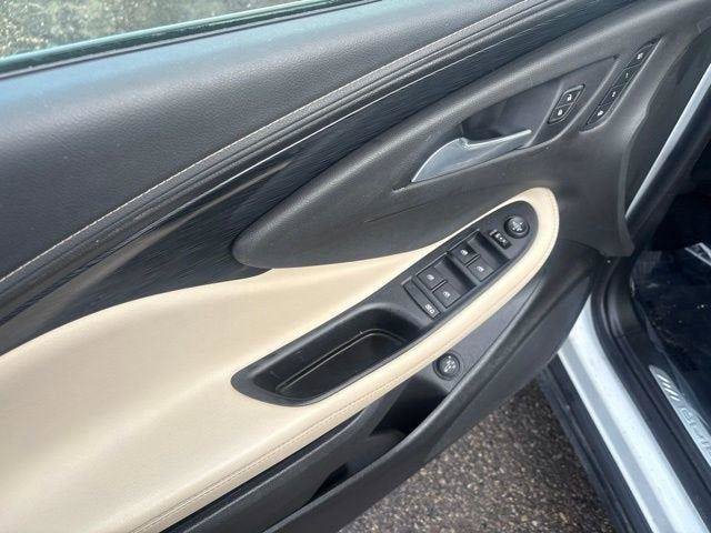 Used 2017 Buick Envision Essence FWD image 25