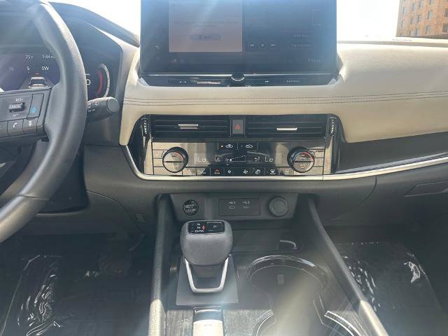 Certified 2024 Nissan Rogue SL w/ SL Premium Package image 25