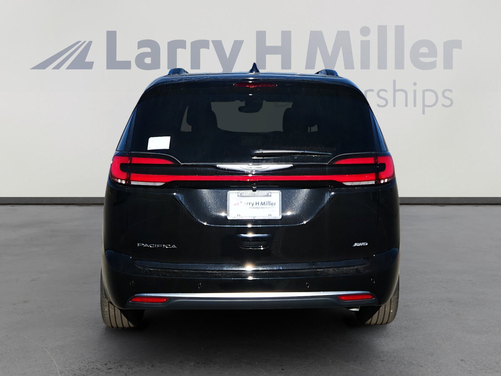 New 2026 Chrysler Pacifica Pinnacle image 5
