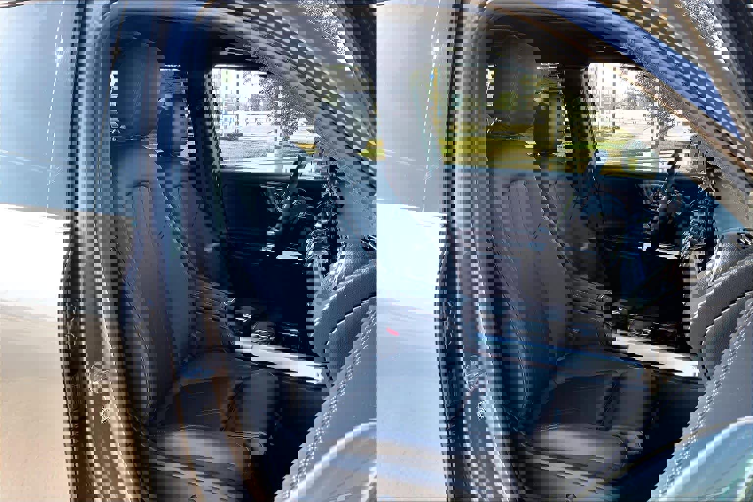 Used 2022 Mercedes-Benz GLB 250 4MATIC image 8