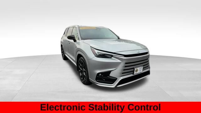 Used 2024 Lexus TX 500h AWD w/ Technology Package image 10