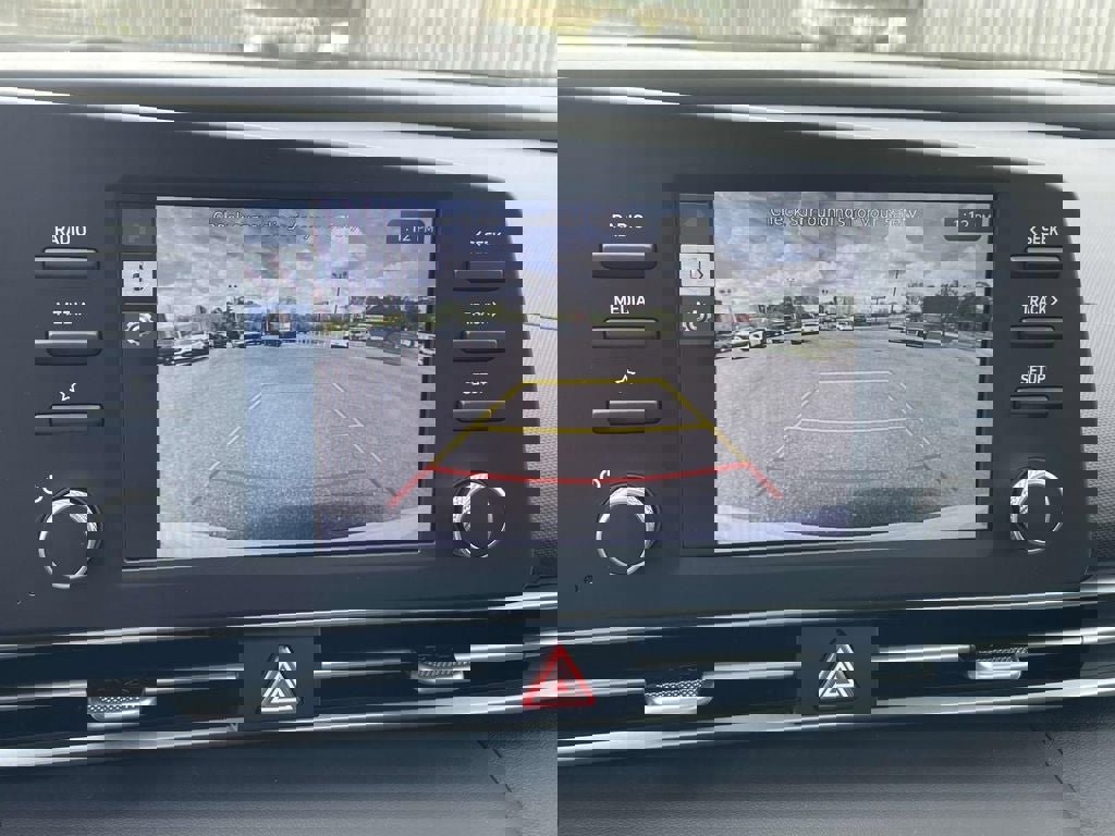 New 2026 Hyundai Elantra SE image 14