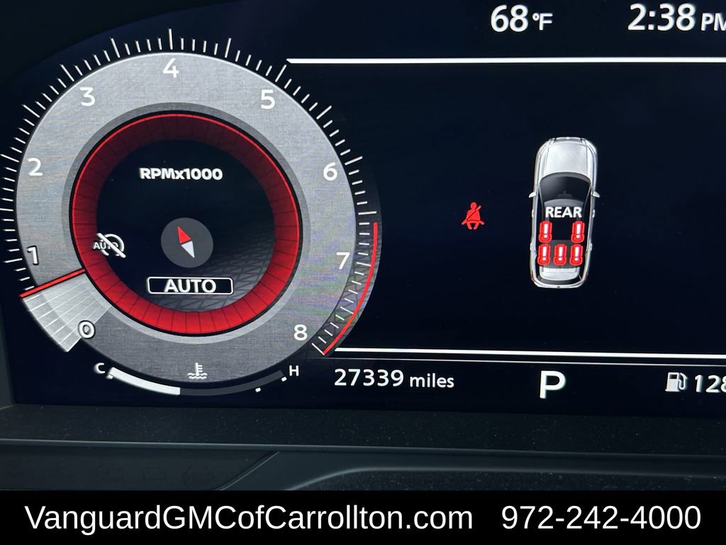 Used 2024 Nissan Pathfinder Platinum image 17