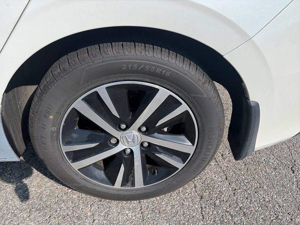 Used 2024 Honda Civic LX image 2