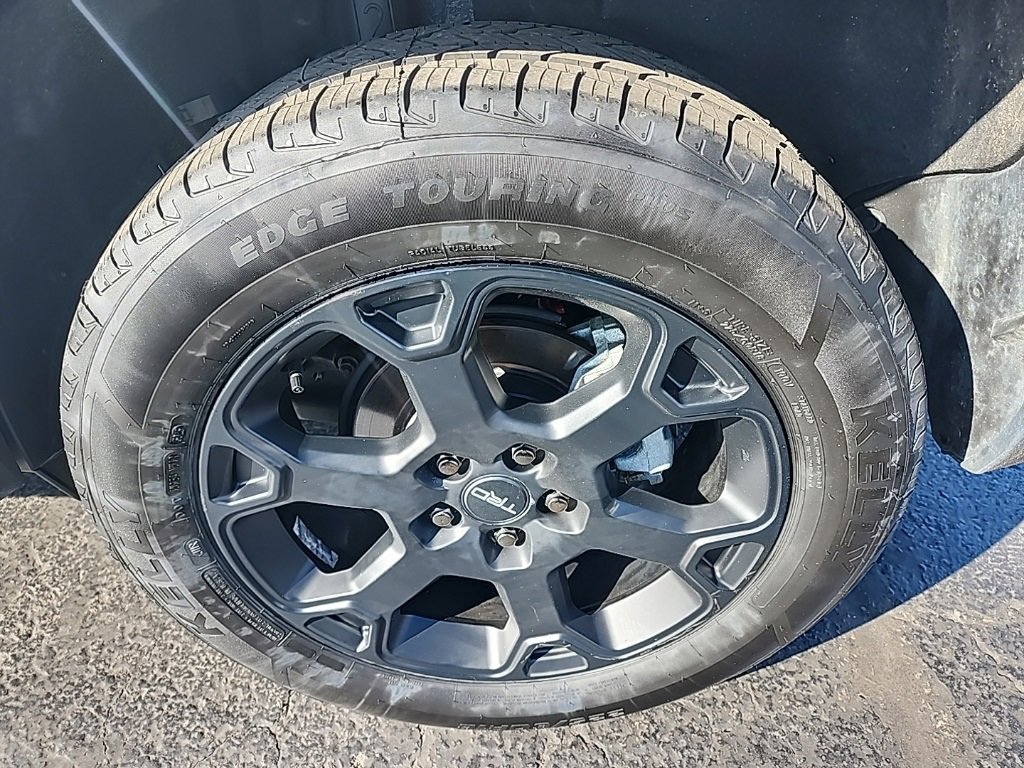 Used 2020 Toyota RAV4 TRD Off-Road image 12