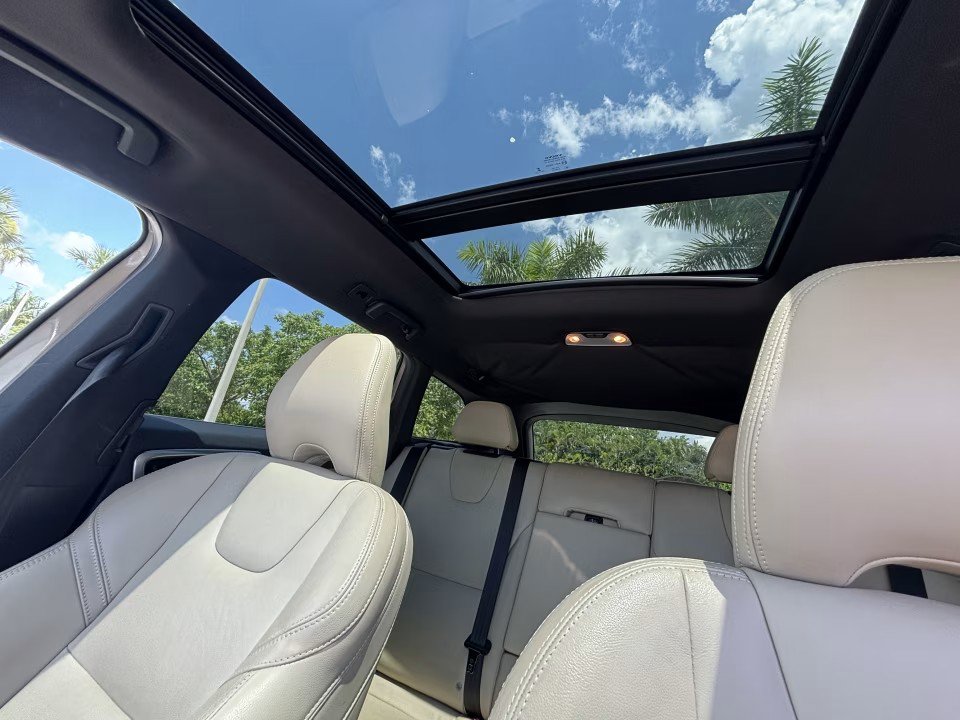 Used 2015 Volvo XC60 T5 Platinum FWD image 16