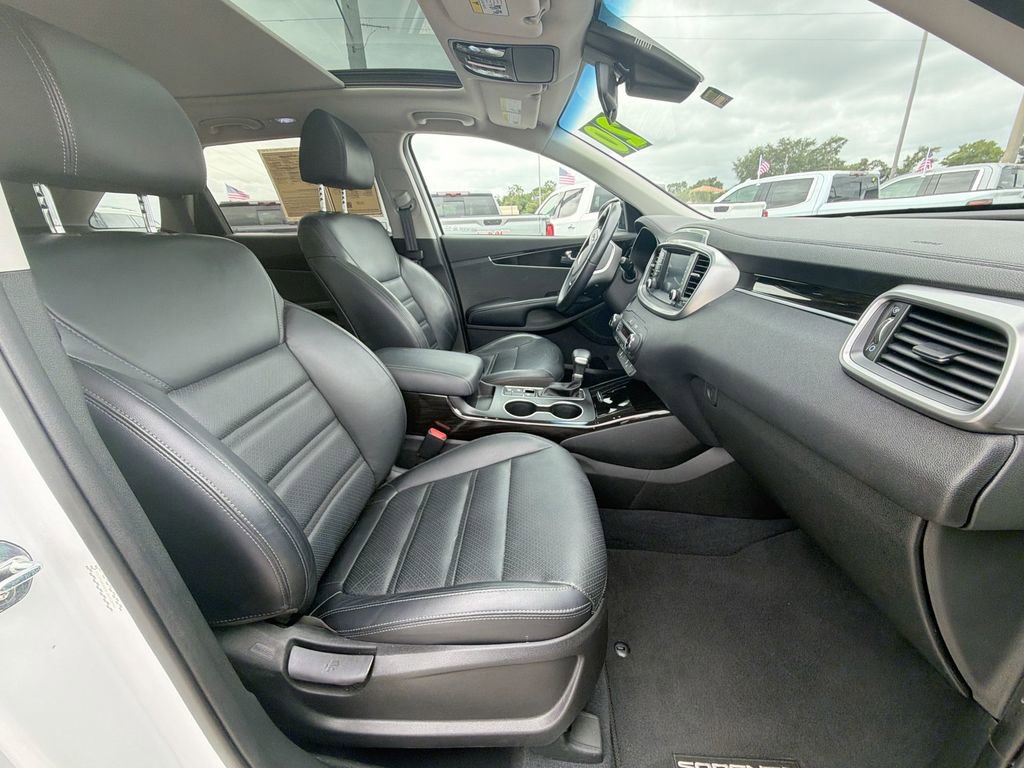 Used 2020 Kia Sorento EX FWD image 11