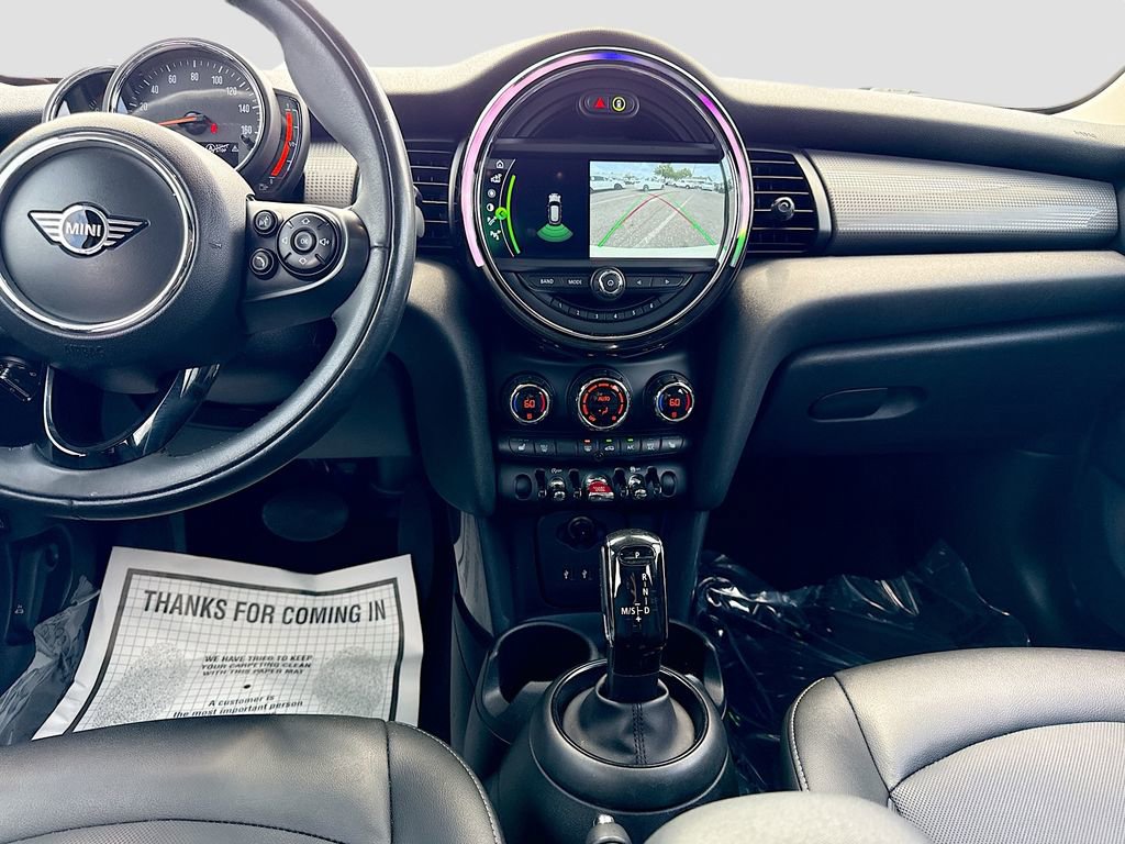 Used 2020 MINI Cooper 4-Door Hardtop image 18