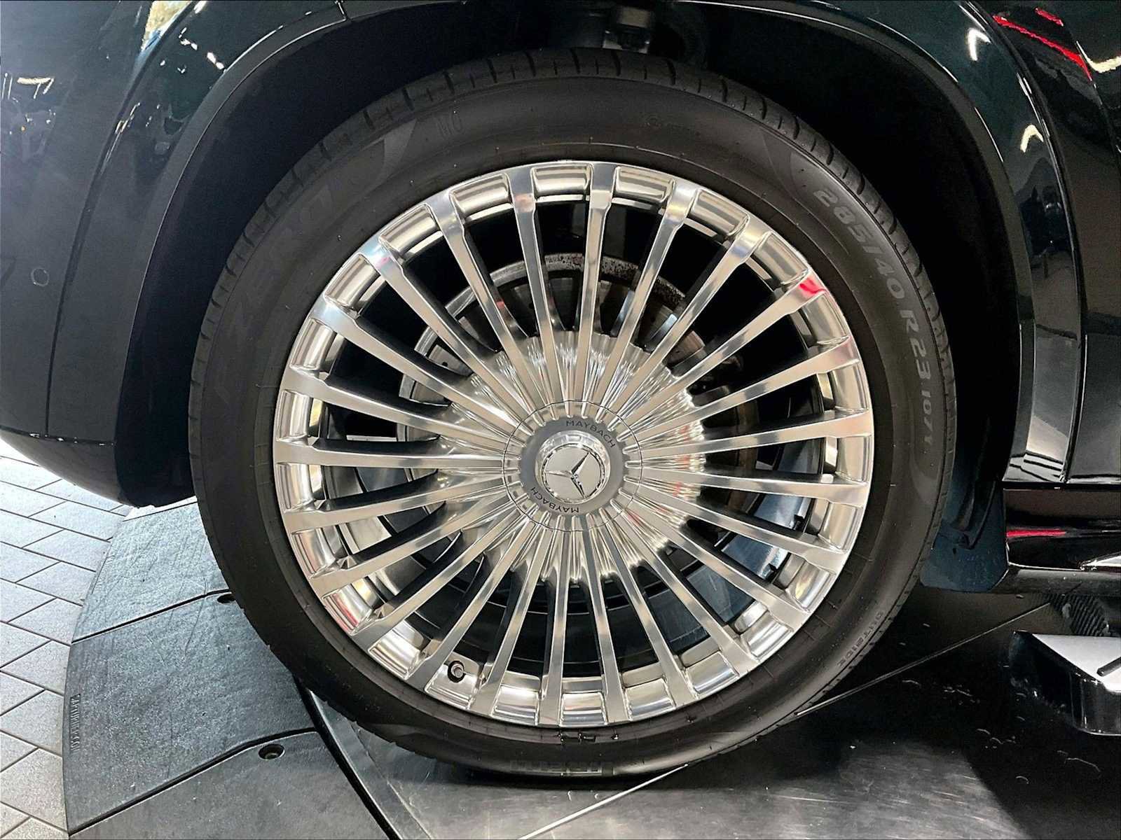 Used 2021 Mercedes-Benz Maybach GLS 600 4MATIC image 14