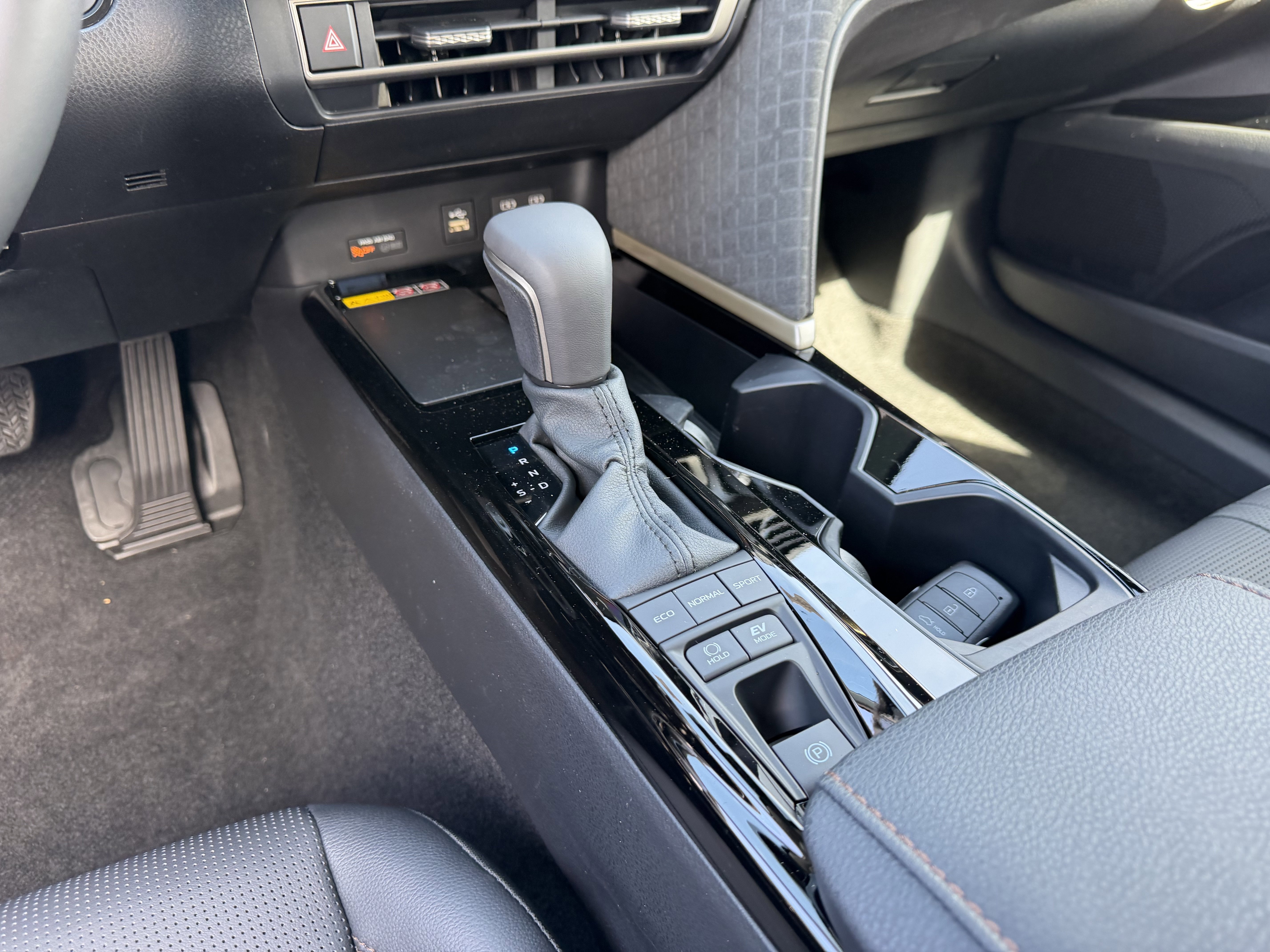 New 2026 Toyota Camry XLE w/ Premium Plus Package AWD/4WD image 13
