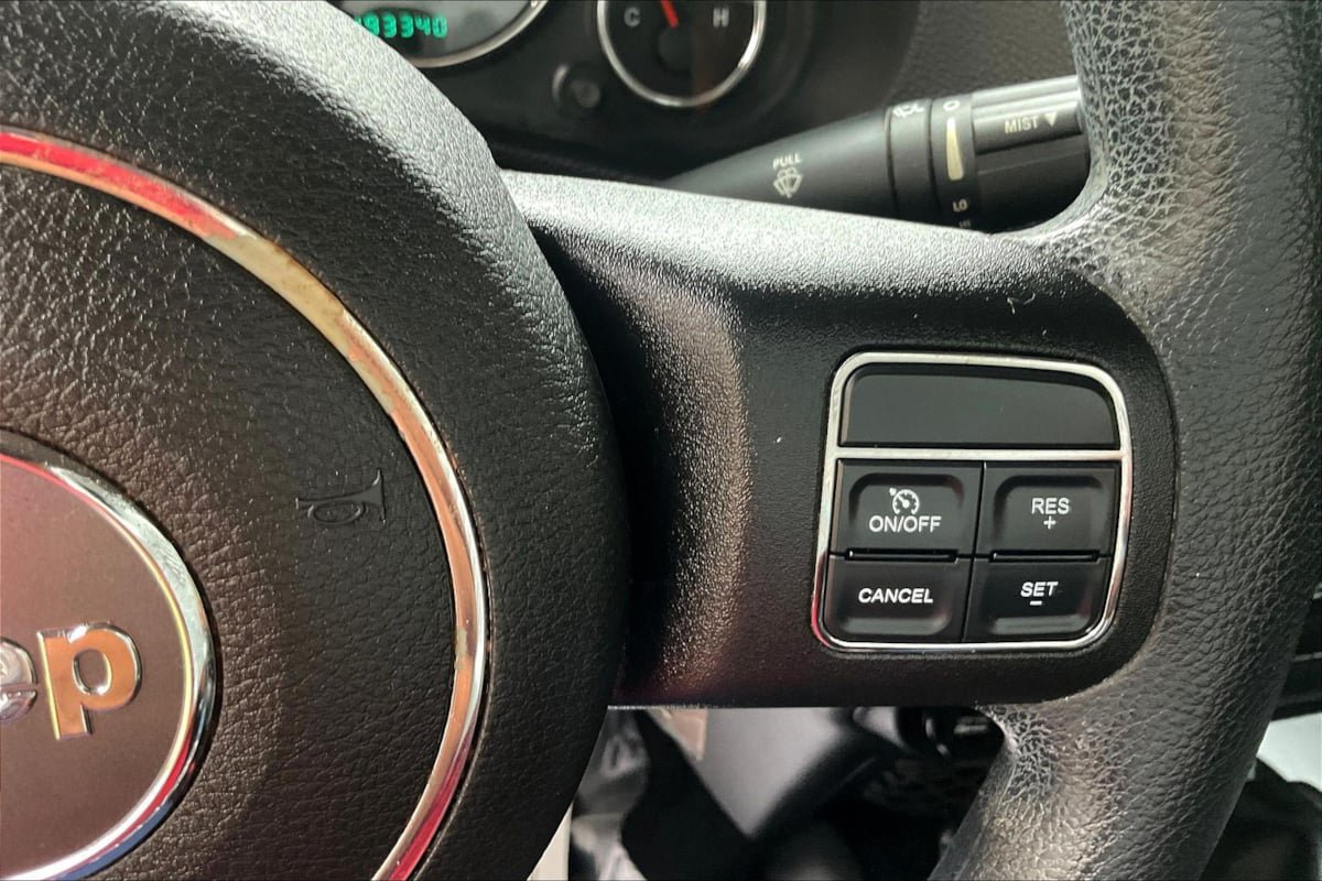 Used 2013 Jeep Wrangler Sport AWD/4WD image 12