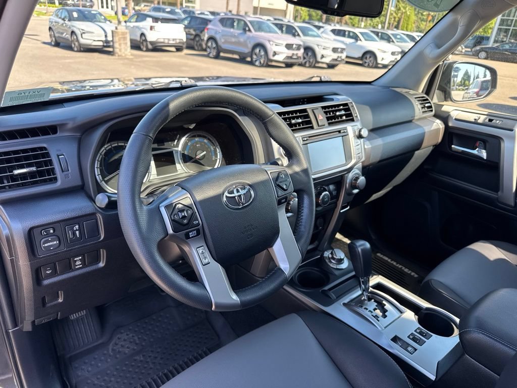 Used 2019 Toyota 4Runner SR5 Premium AWD/4WD image 12