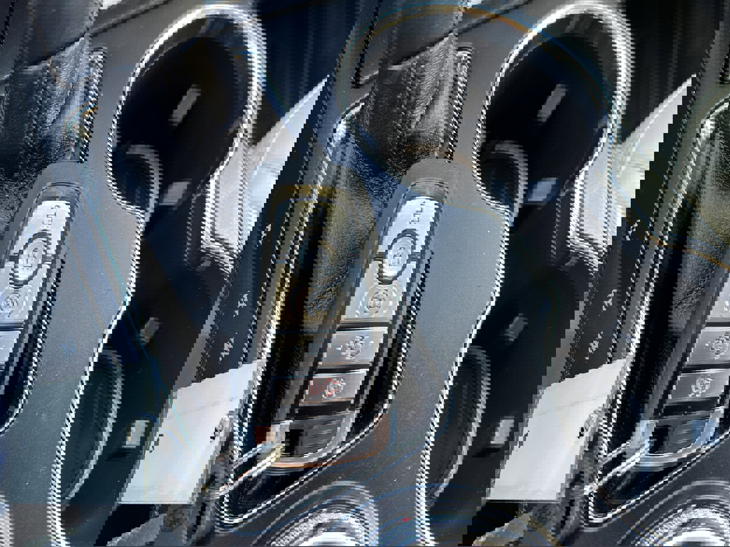 Used 2018 Ford Explorer Platinum image 21