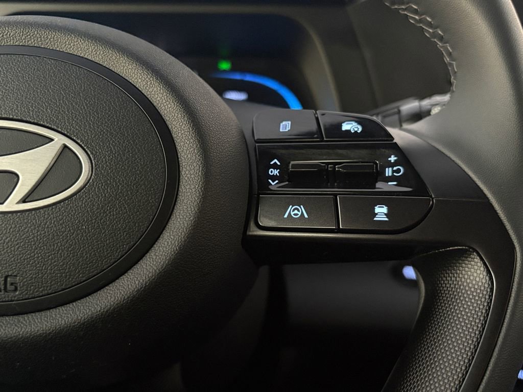 New 2026 Hyundai Elantra SEL Sport Premium image 17