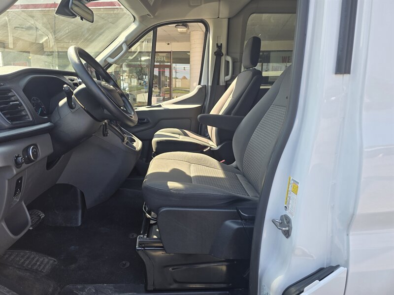 Used 2024 Ford Transit 350 XLT RWD image 9