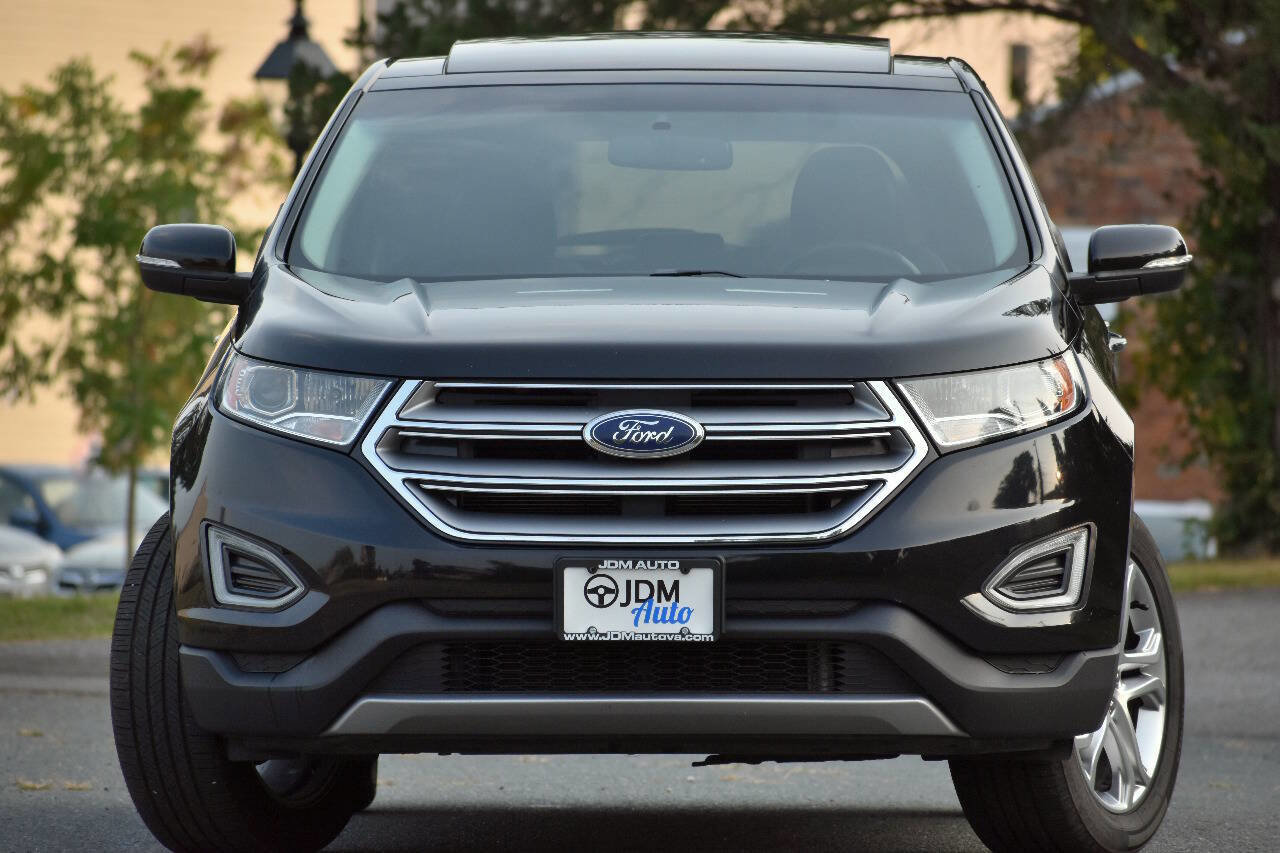 Used 2018 Ford Edge Titanium w/ Equipment Group 301A image 3